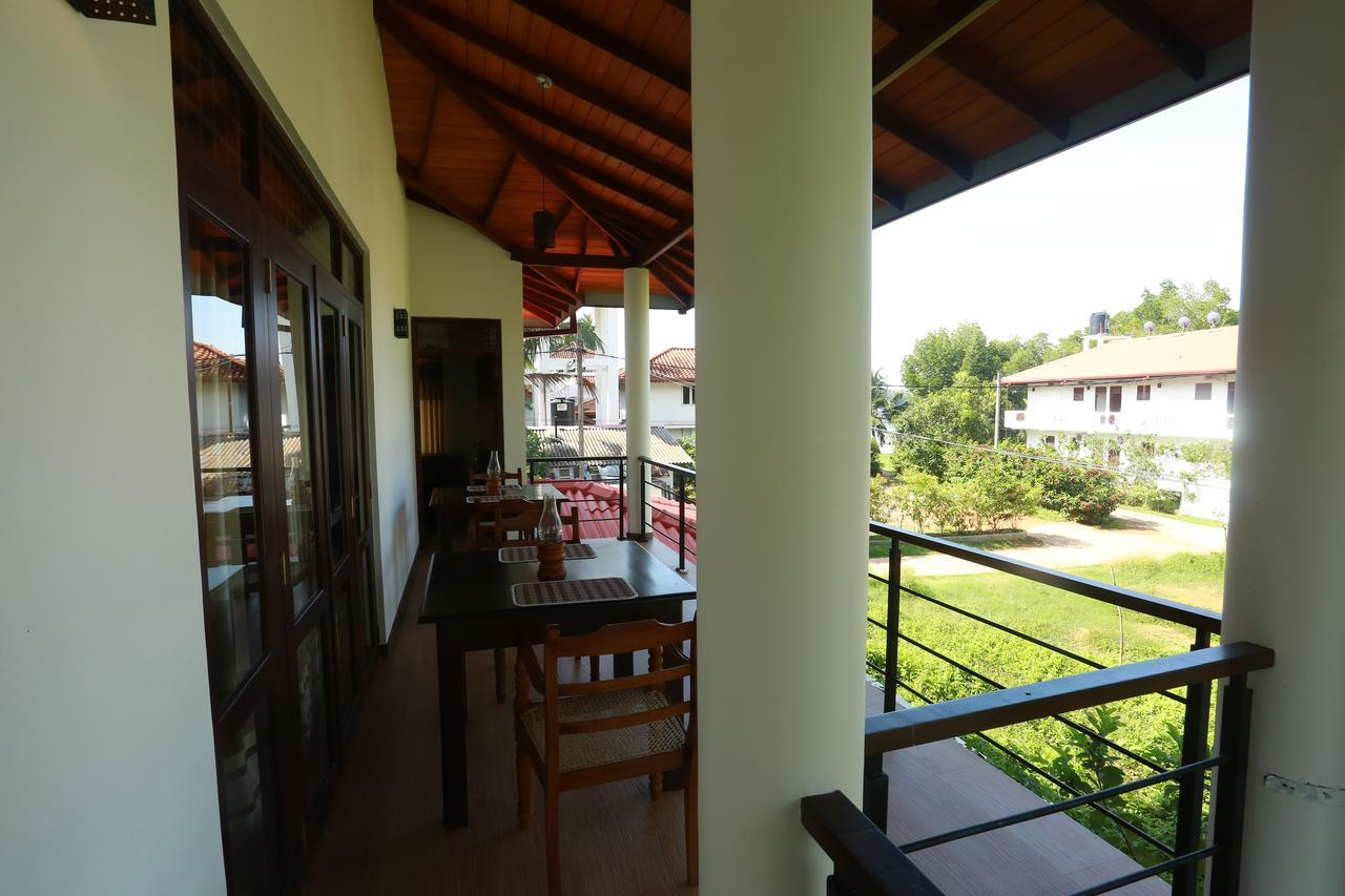 River Breeze Villa Bentota Exterior foto