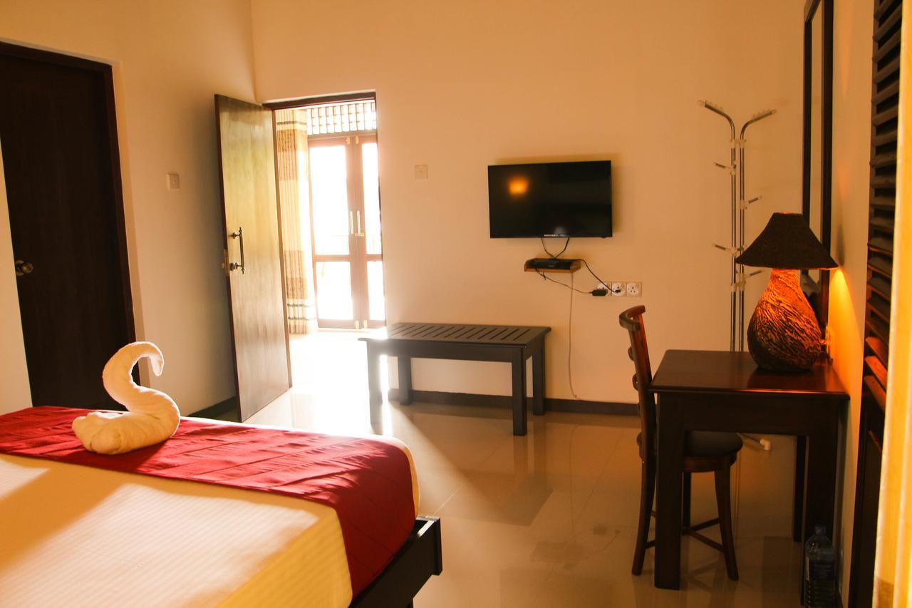 River Breeze Villa Bentota Exterior foto